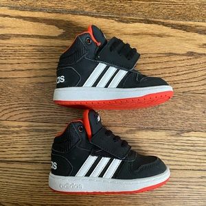 Size 6c  Adidas Hoops mid 2.0 Unisex Child Hoops Basketball Shoe